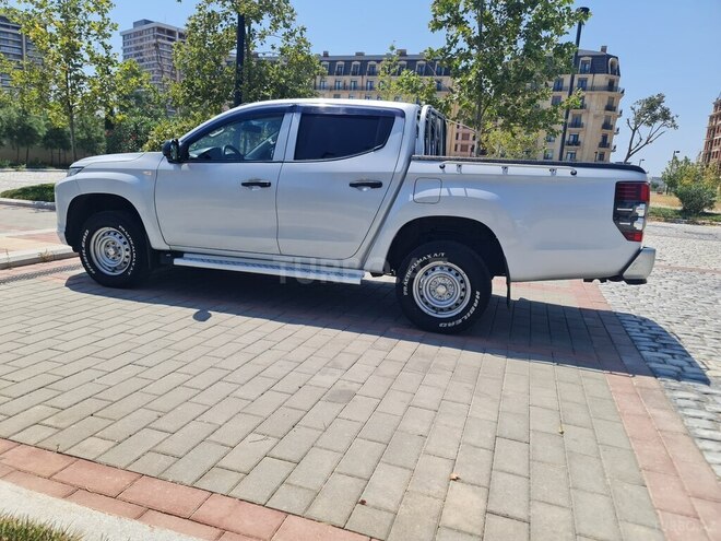 Mitsubishi L200 2020, 170,000 km - 2.4 l - Bakı
