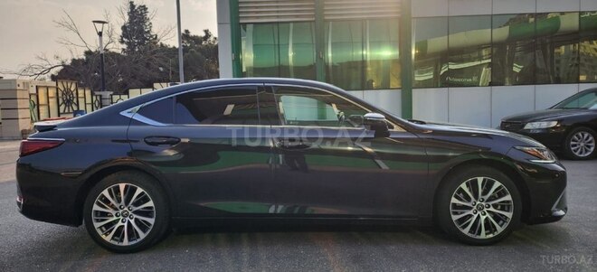 Lexus ES 300h 2022, 50,000 km - 2.5 l - Bakı