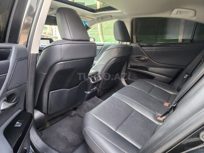 Lexus ES 300h 2022, 50,000 km - 2.5 l - Bakı
