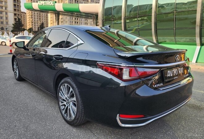 Lexus ES 300h 2022, 50,000 km - 2.5 l - Bakı