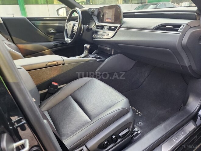 Lexus ES 300h 2022, 50,000 km - 2.5 l - Bakı
