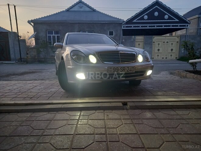 Mercedes E 320 2002, 270,000 km - 3.2 л - Beyləqan
