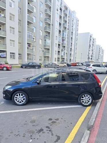 Hyundai i30 2009, 175,000 km - 1.6 l - Qusar