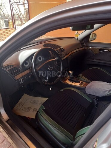 Mercedes E 320 2002, 270,000 km - 3.2 л - Beyləqan
