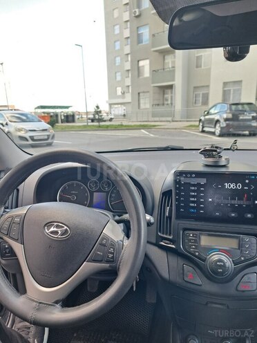 Hyundai i30 2009, 175,000 km - 1.6 l - Qusar