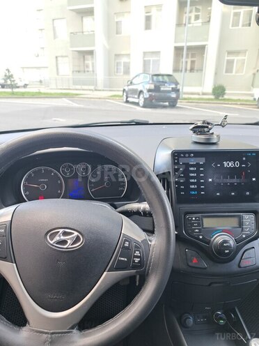 Hyundai i30 2009, 175,000 km - 1.6 l - Qusar