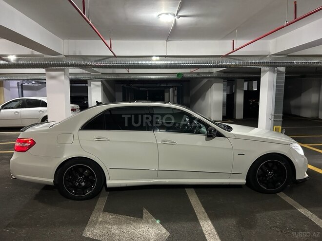 Mercedes E 200 2011, 235,000 km - 1.8 l - Bakı