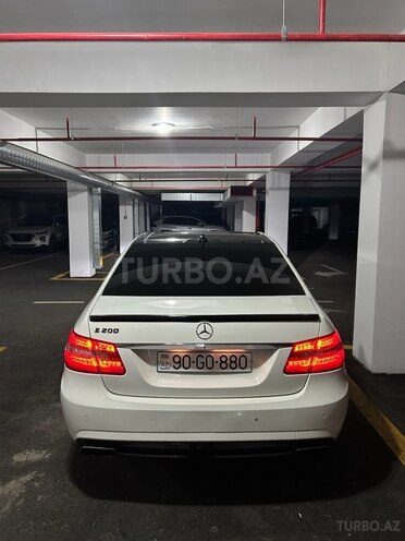 Mercedes E 200 2011, 235,000 km - 1.8 l - Bakı