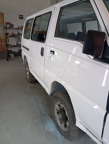 Mitsubishi L300 1986, 247,371 km - 2.5 л - Bakı