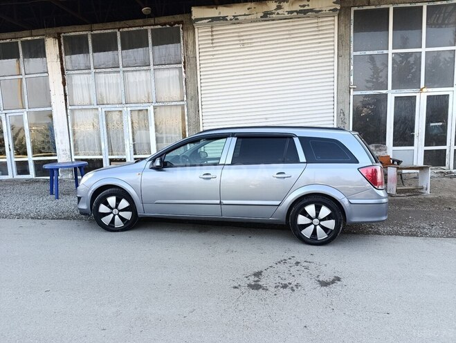 Opel Astra 2008, 251,500 km - 1.3 л - Şamaxı