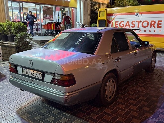 Mercedes E 220 1992, 460,000 km - 2.2 л - Bakı