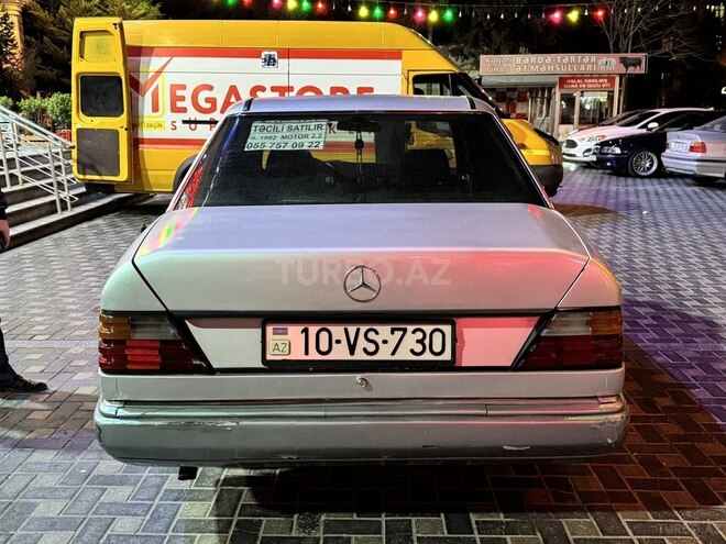 Mercedes E 220 1992, 460,000 km - 2.2 л - Bakı