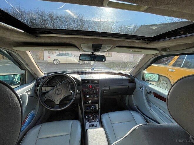 Mercedes C 230 1999, 386,243 km - 2.3 l - Quba