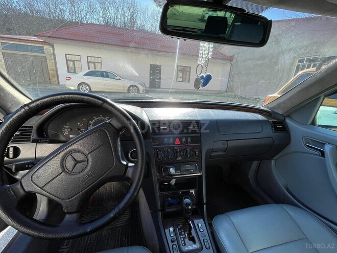 Mercedes C 230 1999, 386,243 km - 2.3 l - Quba