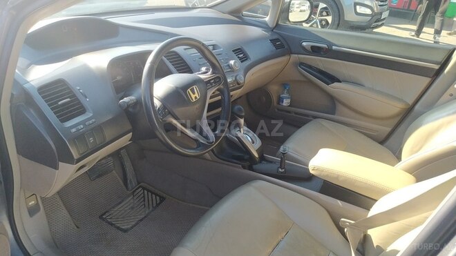 Honda Civic 2010, 312,276 km - 1.3 л - Zaqatala