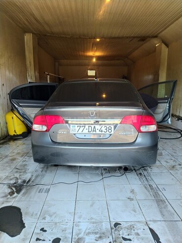 Honda Civic 2010, 312,276 km - 1.3 л - Zaqatala