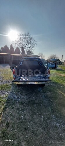 Mitsubishi L200 2008, 350,000 km - 2.5 l - Bakı