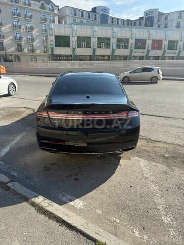 Lincoln MKZ-5