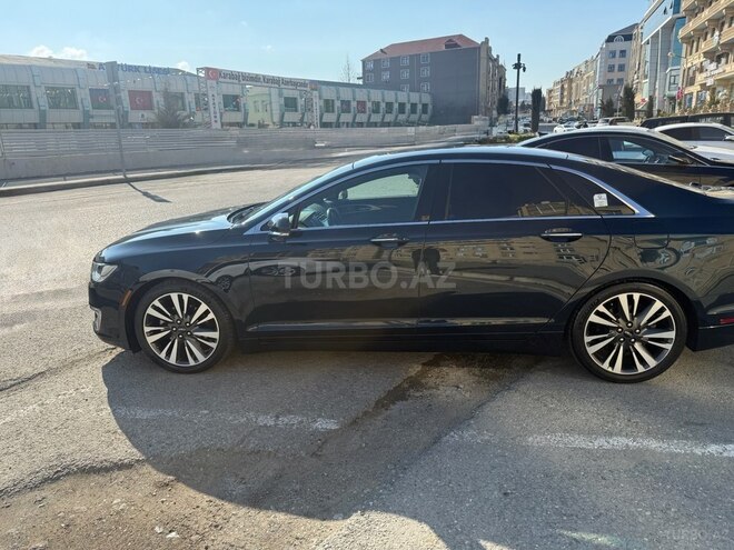 Lincoln MKZ-4