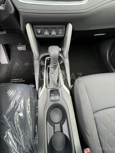Toyota Corolla Cross 2025, 0 km - 2.0 l - Lənkəran