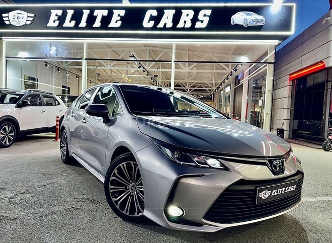 Toyota Corolla 2019, 88,000 km - 1.6 l - Bakı