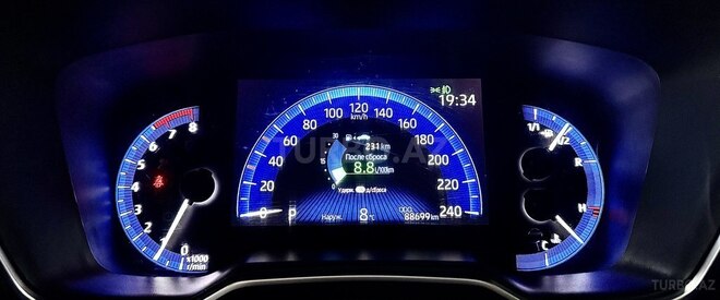 Toyota Corolla 2019, 88,000 km - 1.6 l - Bakı