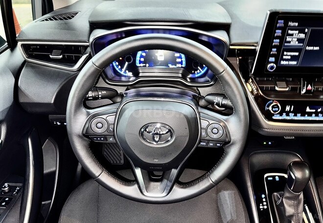 Toyota Corolla 2019, 88,000 km - 1.6 l - Bakı