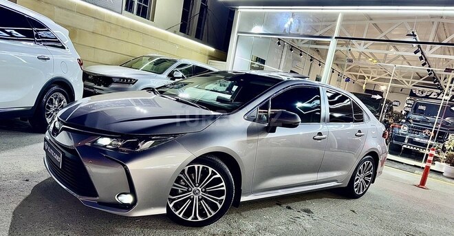 Toyota Corolla 2019, 88,000 km - 1.6 l - Bakı