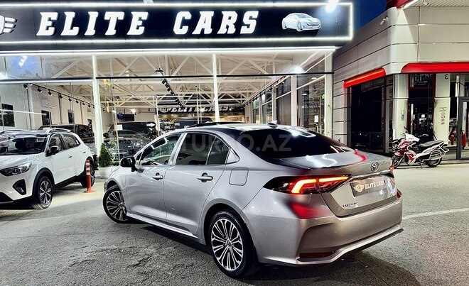 Toyota Corolla 2019, 88,000 km - 1.6 l - Bakı