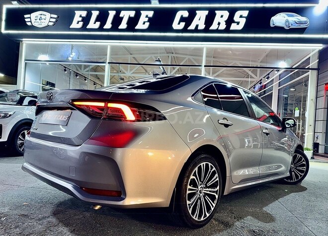 Toyota Corolla 2019, 88,000 km - 1.6 l - Bakı