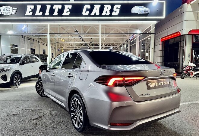 Toyota Corolla 2019, 88,000 km - 1.6 l - Bakı