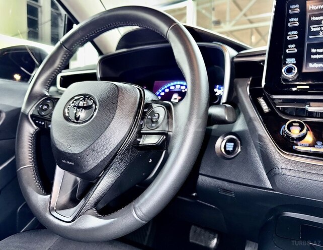 Toyota Corolla 2019, 88,000 km - 1.6 l - Bakı