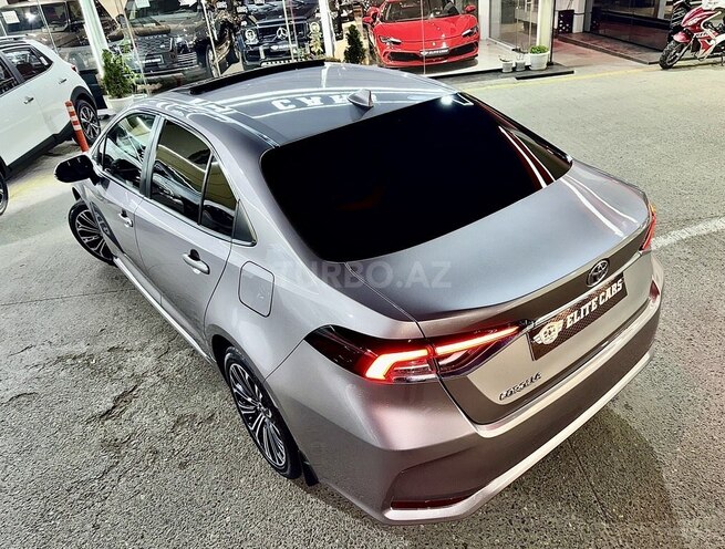 Toyota Corolla 2019, 88,000 km - 1.6 l - Bakı