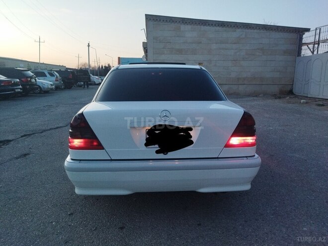 Mercedes C 230 1997, 260,000 km - 2.3 l - Bakı