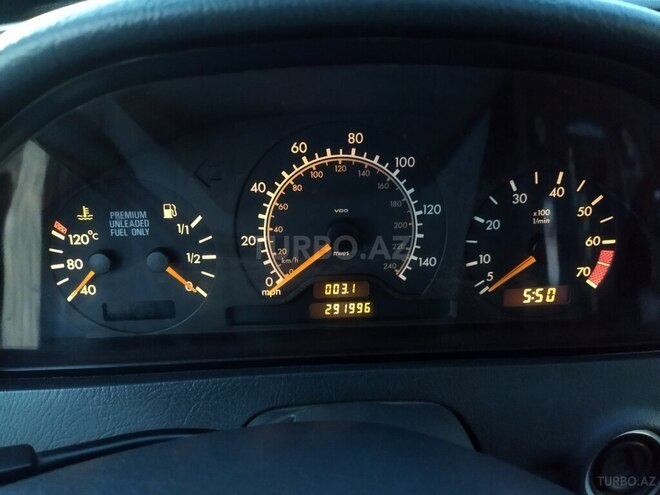 Mercedes C 230 1997, 260,000 km - 2.3 l - Bakı