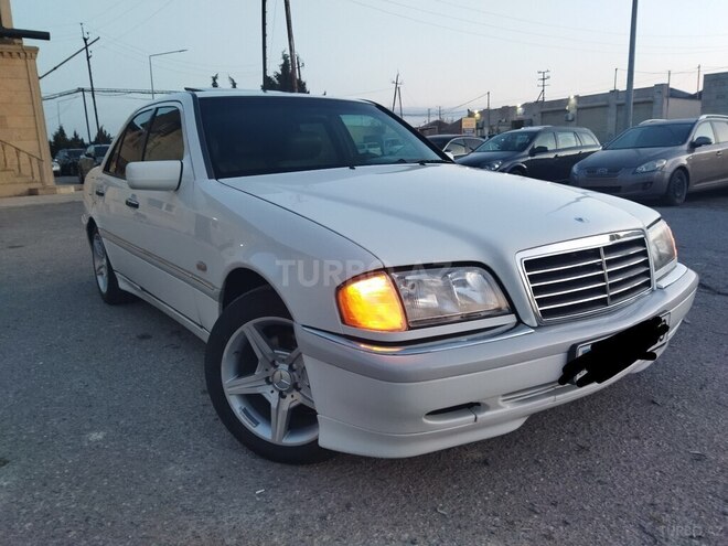 Mercedes C 230 1997, 260,000 km - 2.3 l - Bakı