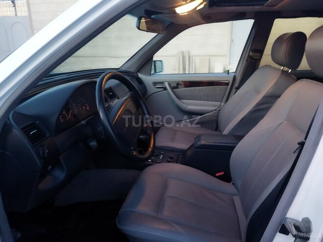 Mercedes C 230 1997, 260,000 km - 2.3 l - Bakı