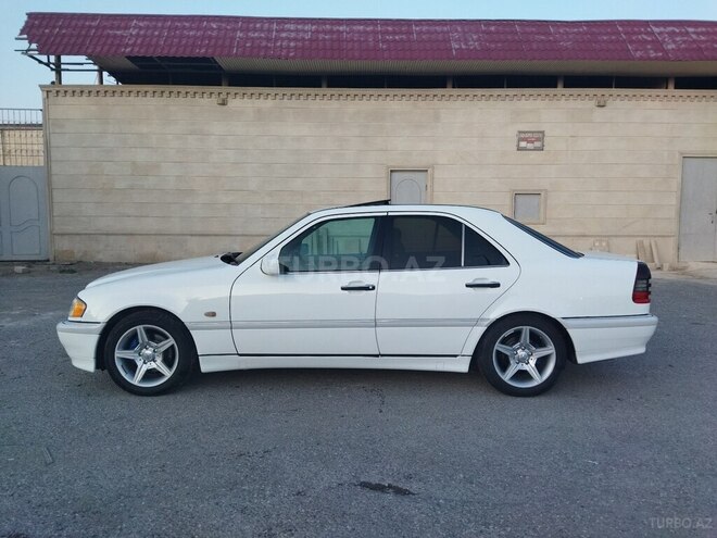 Mercedes C 230 1997, 260,000 km - 2.3 l - Bakı