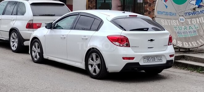 Chevrolet Cruze 2012, 285,331 km - 1.6 l - Xudat