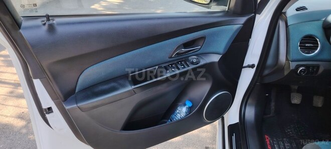 Chevrolet Cruze 2012, 285,331 km - 1.6 l - Xudat