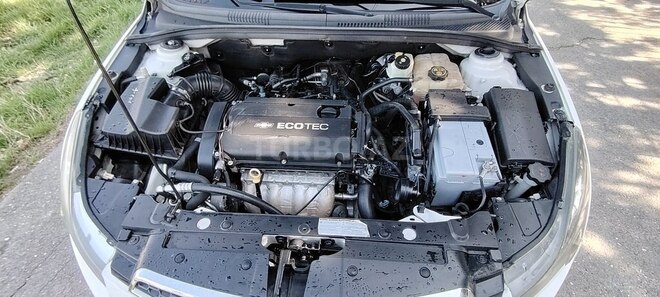 Chevrolet Cruze 2012, 285,331 km - 1.6 l - Xudat