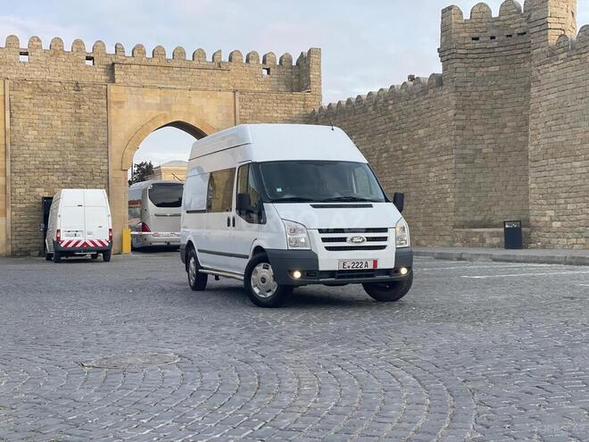 Ford Transit-3