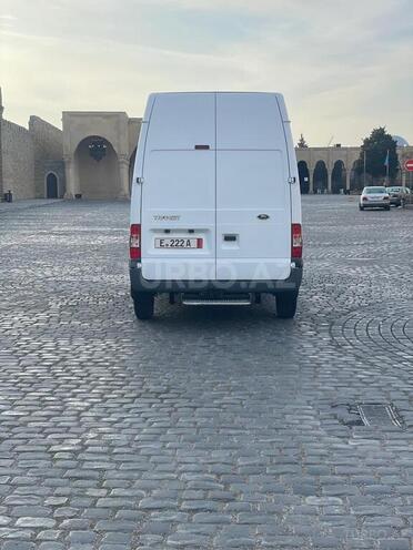 Ford Transit-4