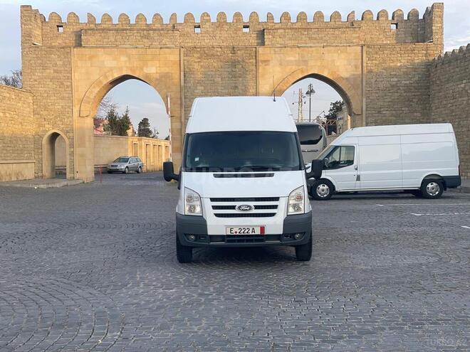 Ford Transit-1