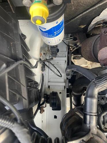 Ford Transit-17