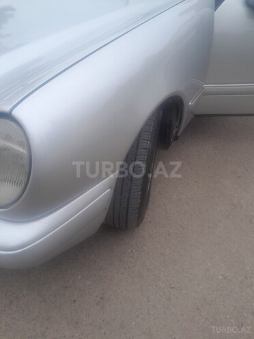 Mercedes E 320 1997, 400,000 km - 3.2 l - Tovuz