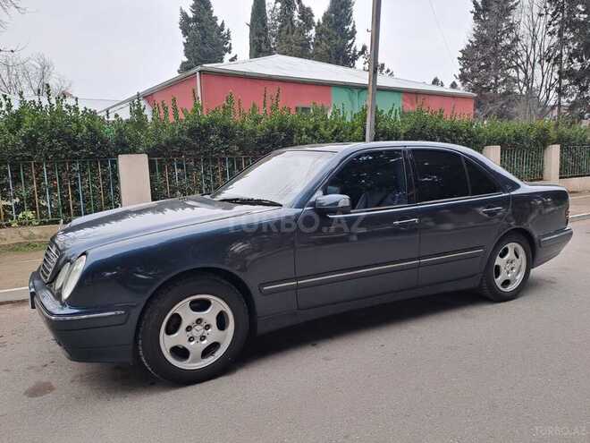 Mercedes E 220 d 2000, 366,850 km - 2.2 l - Qazax