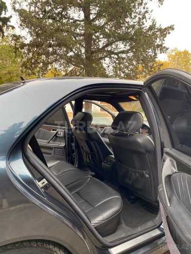 Mercedes E 220 d 2000, 366,850 km - 2.2 l - Qazax