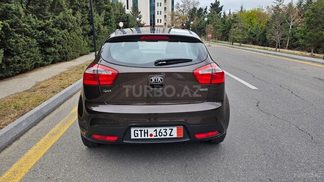 Kia Rio 2013, 220,000 km - 1.6 l - Bakı