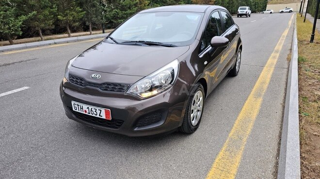 Kia Rio 2013, 220,000 km - 1.6 l - Bakı